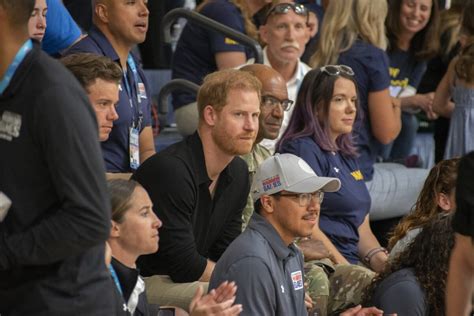 Photo Et était très concentré dans le jeu Le prince Harry dans le