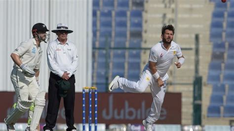 Yasir Shah fastest to 200 Test wickets, breaks 82-year record - Sports ...