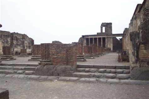 Viii Pompeii January Basilica Entrance Steps At North End