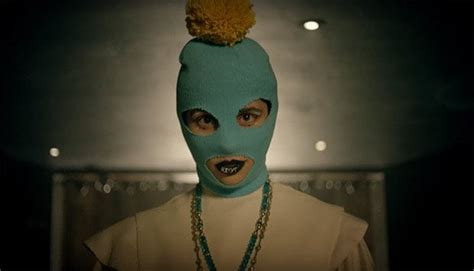 Pussy Riot Straight Outta Vagina Feat Desi Mo Leikeli Video SENTIREASCOLTARE