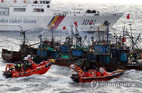 군산 해경 불법조업 쌍끌이 중국 어선 1천800척 퇴거 연합뉴스