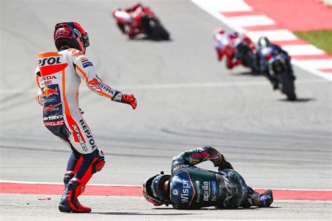 MotoGP Oliveira fora do GP da Argentina por acidente Márquez