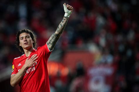 Benfica Vence Arouca Por Golo Tranquilizante Ao Cair Do Pano