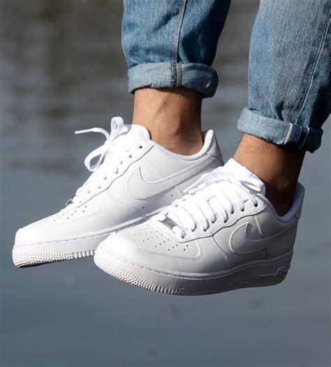 T Nis Nike Air Force Masculino Branco Cano Baixo Couro Oferta