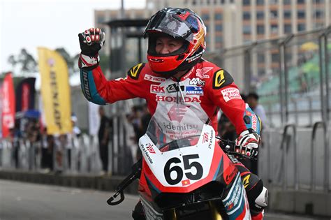 VIET NAM MARKS HISTORY FOR VIETNAM Idemitsu FIM Asia Road Racing