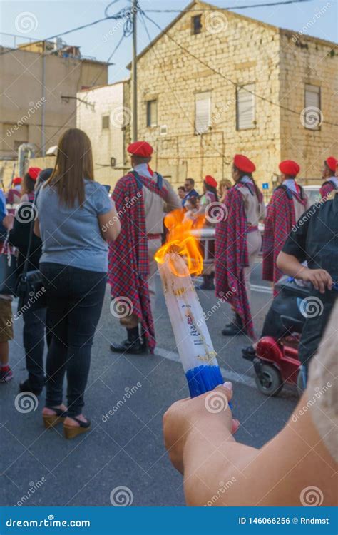 Desfile De S Bado Santo Parte De La Celebraci N Ortodoxa De Pascua En