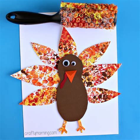 Bubble Wrap Printed Turkey Craft for Kids - Crafty Morning