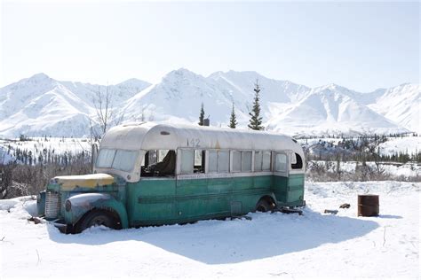 Alaska's ‘Into the Wild’ bus removed for safety reasons