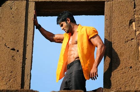 Sudheer Babu Six Pack Stills In Aadu Magadraa