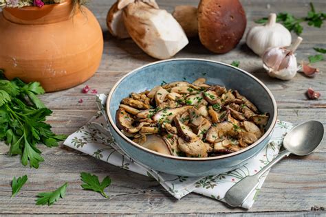 Funghi Porcini Trifolati Ricetta Facile Per Un Risultato Perfetto