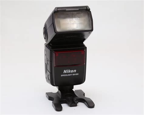 Nikon Speedlight SB-600 Thế giới máy ảnh số