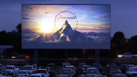 Drive-ins make all outdoors a theater