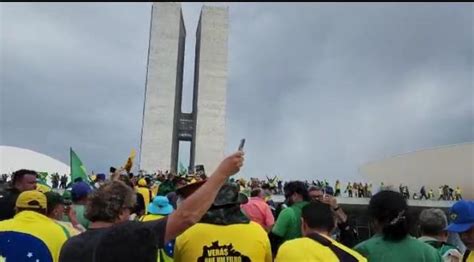 Autoridades Se Manifestam Sobre Depreda O Em Bras Lia Grupo A Hora