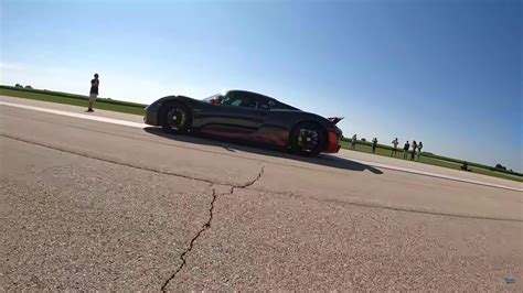 2 000 HP Nissan GT R Drags Bugatti Chiron Just For The Fun Of It