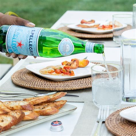 750mL Glass Bottle Sparkling Mineral Water Sanpellegrino