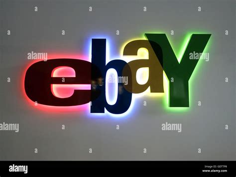 23 09 2004 Ebay Logo Hi Res Stock Photography And Images Alamy