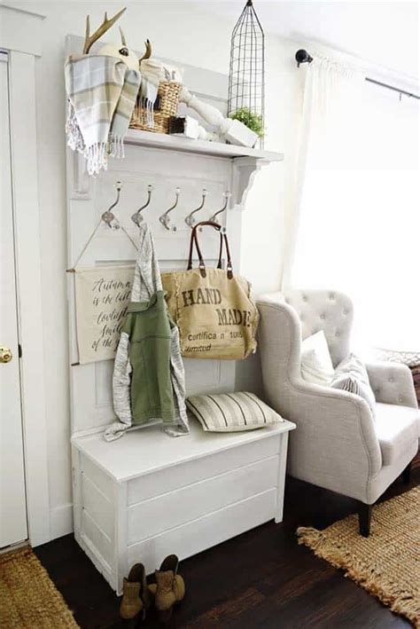 28 Welcoming Fall Inspired Entryway Decorating Ideas Door Hall Trees