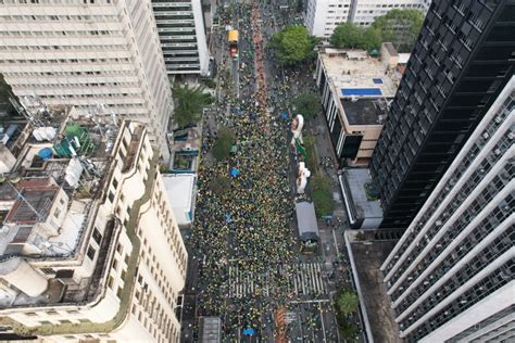 Manifesta O A Favor De Bolsonaro Na Avenida Paulista Reuniu Mil