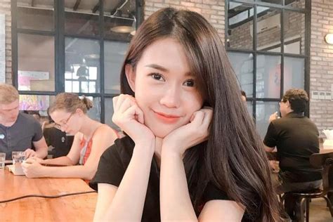 Hot girl Thích ăn phở đóng phim 18 bị phạt cấm chiếu vì dung tục phản cảm