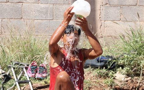 Migrantes Sufren Por El Intenso Calor De Chihuahua Temen Que Su Salud