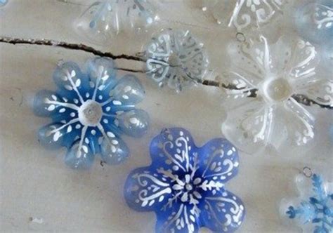 75 Inspiring Craft Ideas Using Plastic Bottles - FeltMagnet