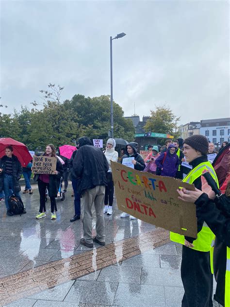 explainer  college students  protesting  accommodation