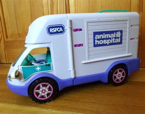 Animal Hospital Ambulance Rescue Mobile Vet Centre Toy Vehicle Vintage