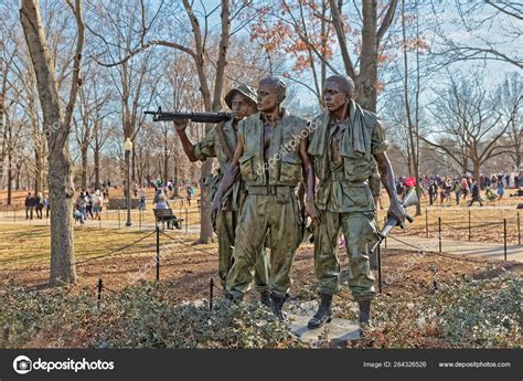 Three Soldiers Vietnam War Memorial in Washington DC – Stock Editorial ...