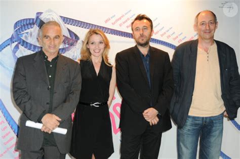 Photo Alain Terzian Anne Marivin Fred Cavay Et Sam Karmann Lors Du