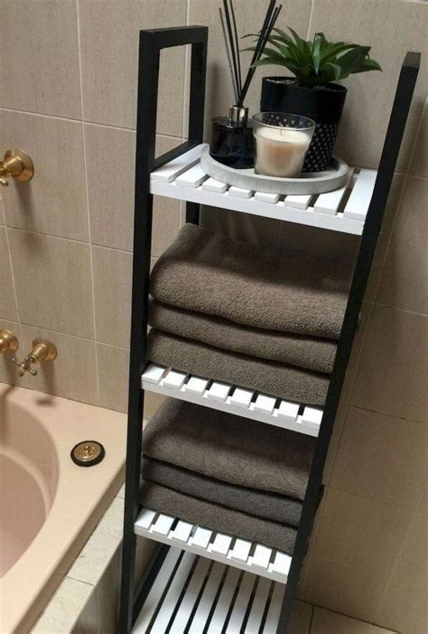 10 Towel Storage For Small Bathroom