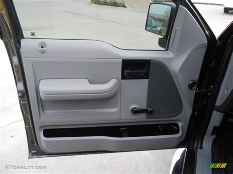 2005 Ford F150 Xl Supercab Medium Flint Grey Door Panel Photo 78561297