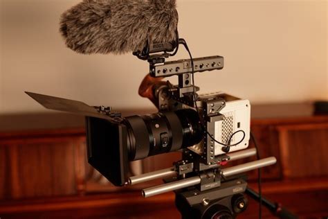 Red Komodo Vs Canon C70 Which Is Better Filmmaking Elements