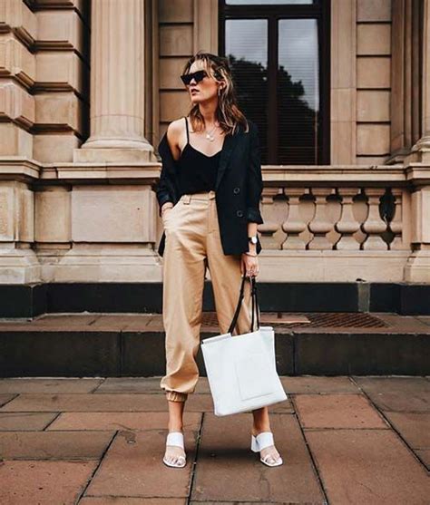 15 Outfits That Prove You Need To Buy A Pair Of Beige Pants