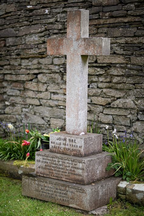 Cathedral graveyard tours bring Orkney's past to life | Orkney.com