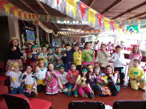Escola Municipal De Ensino Fundamental São Pedro - Escola Municipal de Ensino Fundamental São Pedro: Festa Junina