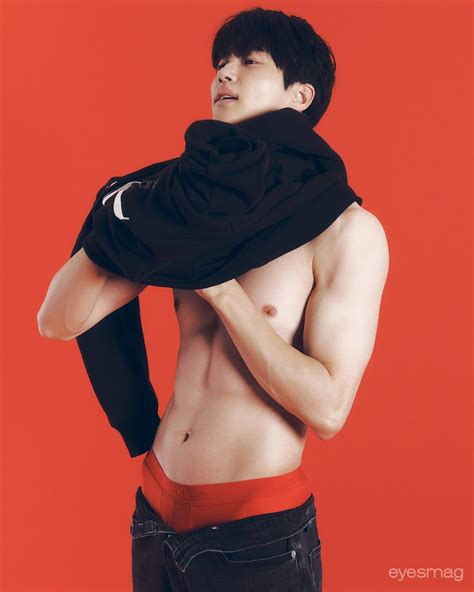 Byeon Woo Seok Shocks Netizens With Nsfw Calvin Klein Photoshoot Kpop Hit