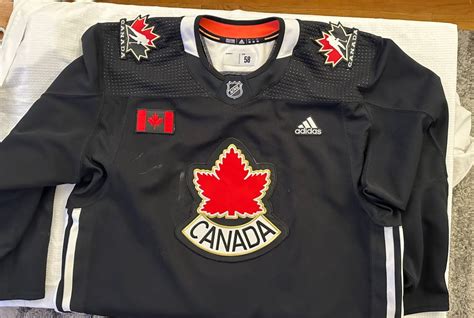 Team Canada Hockey Jersey | SidelineSwap