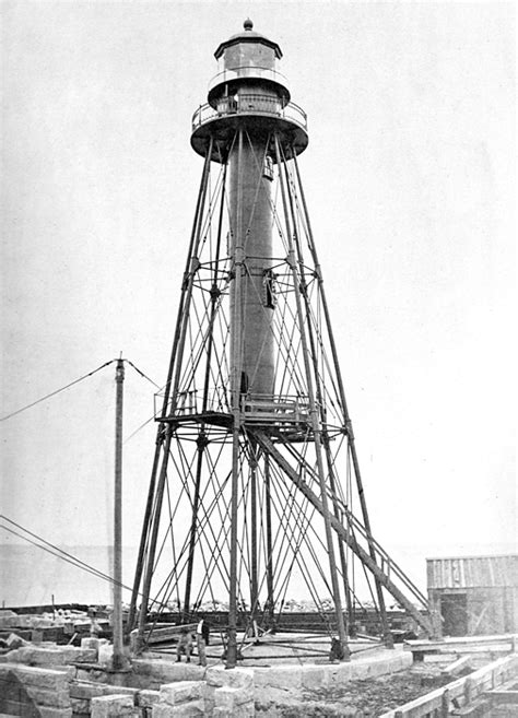 Industrial History: Chicago Harbor Lighthouse