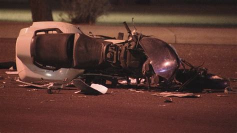 Helmet Less Motorcyclist Dies After Phoenix Crash Police Say Arizona