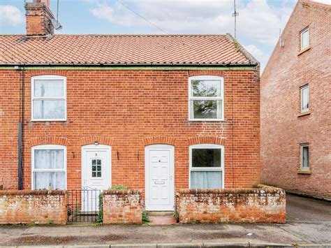 Bed End Terrace House For Sale In The Staithe Stalham Norwich Nr