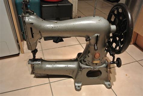 Singer Cylinder Arm Walking Foot Industrial Sewing Machine Model 45k58