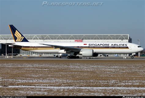 V Swh Singapore Airlines Boeing Er Photo By Daniel Schwinn Id