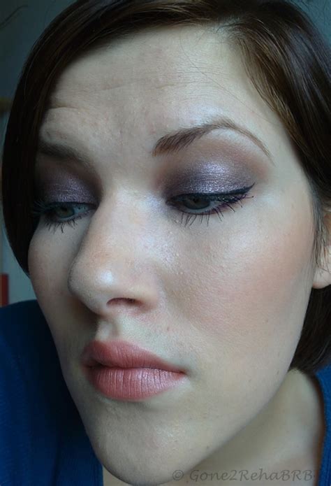 Monolid (hooded eyes) eyeshadow application tip | Gone2RehabBRB