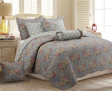 Floral Paisley 3 Piece Reversible Quilt Set Reviews Birch Lane