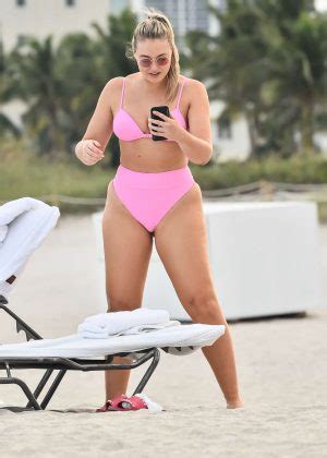 Iskra Lawrence In Pink Bikini At The Beach In Miami GotCeleb