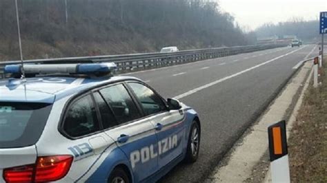 Lavori In Autostrada Sulla Napoli Bari Chiusura Notturna Ecco Dove