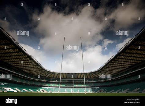 Twickenham Stadium Hi Res Stock Photography And Images Alamy