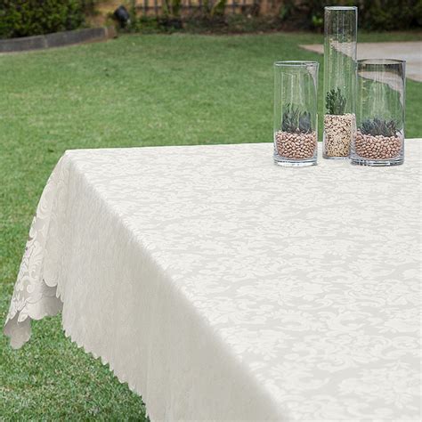 Toalha de Mesa Quadrada 8 lugares Off White Impermeável Arabesco At