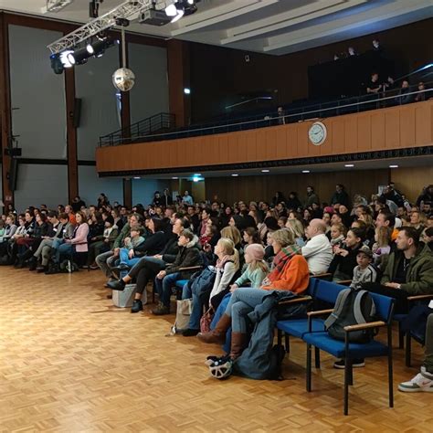 Das Gymnasium Siegburg Alleestra E Ffnet Seine T Ren Gymnasium