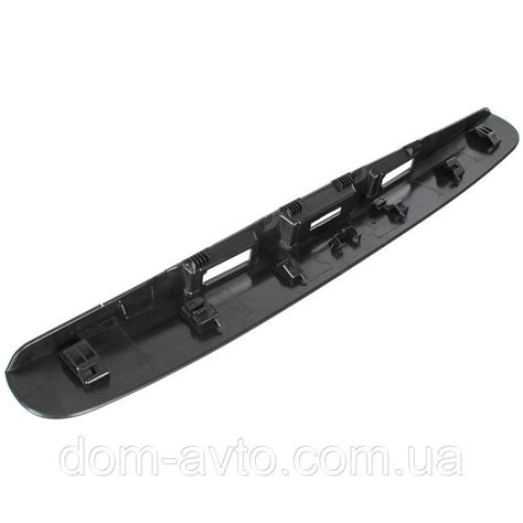 Купити Nissan Qashqai J10 06-13 Накладка на двері багажника ЧОРНА З ...